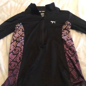 Pink athletic pullover 90% polyester 10% elastane